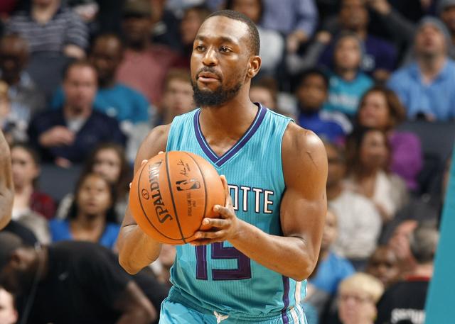 伤病疑云、轮休制度、信任危机，如今又深陷阴阳合同，小卡生涯毁了？