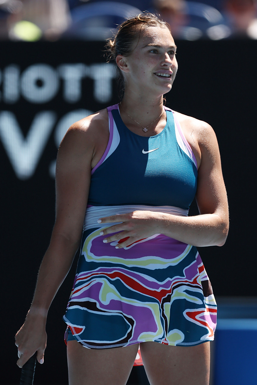 伤病疑云、轮休制度、信任危机,如今又深陷阴阳合同,小卡生涯毁了?