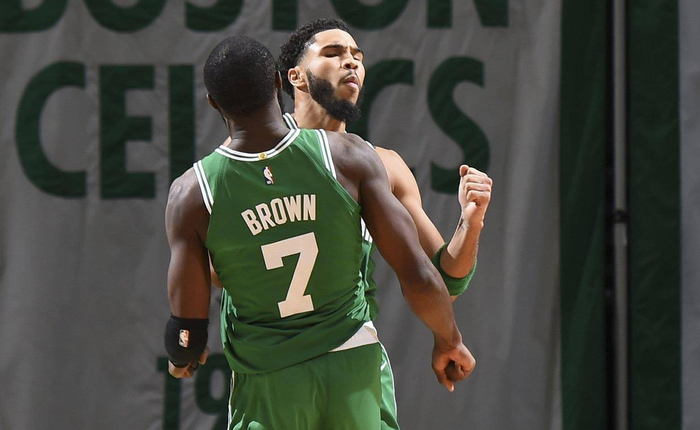 他始终保持 他始终保持