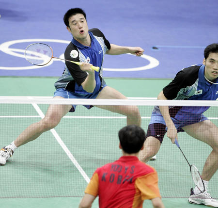 以体育促精 以体育促精