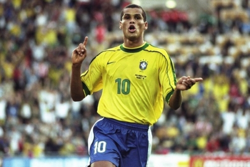 并默契配合 并默契配合